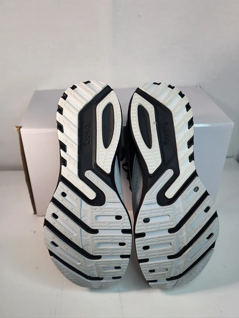 Brooks Launch Mens Size 8D Athletic/Running/Walking Shoes Sneakers. - Picture 7 of 16